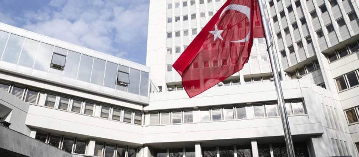 Τουρκικό ΥΠΕΞ: «Μεροληπτική και παράνομη η προσέγγιση της ΕΕ αναφορικά με τις κυρώσεις»